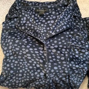 Donna Karan -Super soft pajama set-fits size 12-14